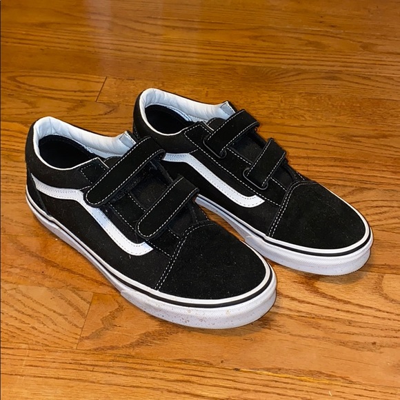 junior velcro vans
